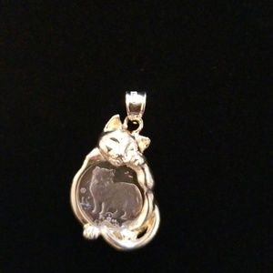 14kt cat pendant